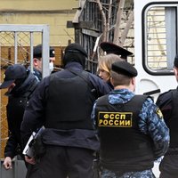 Izmeklētāji Tatarska spridzināšanā aizdomās turētajai izvirza apsūdzības terorismā