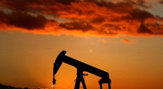 Naftas pieprasījums pasaulē nākamgad varētu sasniegt visu laiku augstāko līmeni