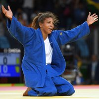 Džudiste Silva sagādā mājiniecei Brazīlijai pirmo zeltu šajās olimpiskajās spēlēs