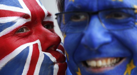 Lielbritānijas parlamenta spīkers piekrīt trešā balsojuma rīkošanai par 'Brexit' vienošanos