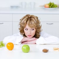 Развенчиваем мифы: 5 "вредных" продуктов, которые на самом деле помогут похудеть