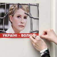 Тимошенко обругала Януковича и отказалась подчиняться