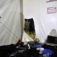 Zviedrijā atver pirmo telšu nometni bēgļiem