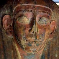 В Египте нашли загадочный черный саркофаг