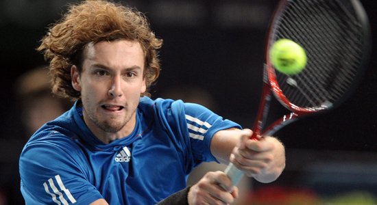 Gulbis cīņā par vietu Indianvelsas turnīra astotdaļfinālā