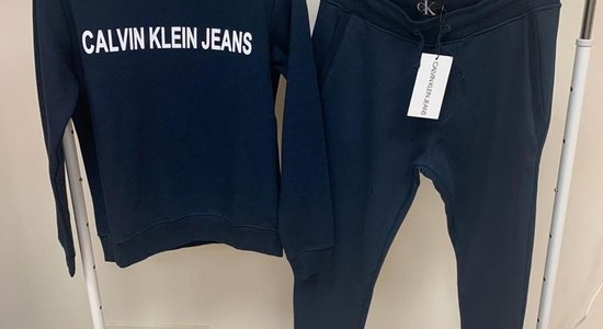 ФОТО. Рига: в магазине торговали контрафактными вещами Calvin Klein