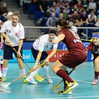Latvijas sieviešu florbola izlase iekļūst pasaules čempionāta ceturtdaļfinālā