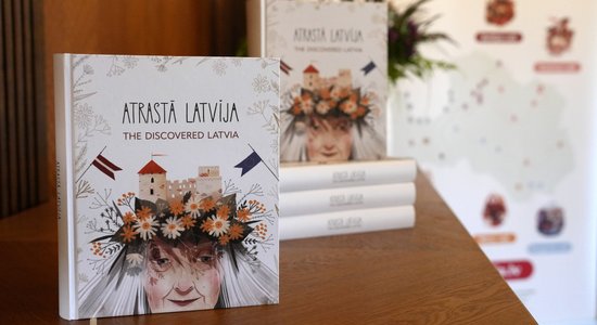 Latvijas bibliotēkas dāvinājumā saņems grāmatu 'Atrastā Latvija' par kultūras un dabas mantojuma objektiem