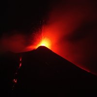 Atkal aktivizējies Etnas vulkāns Itālijā