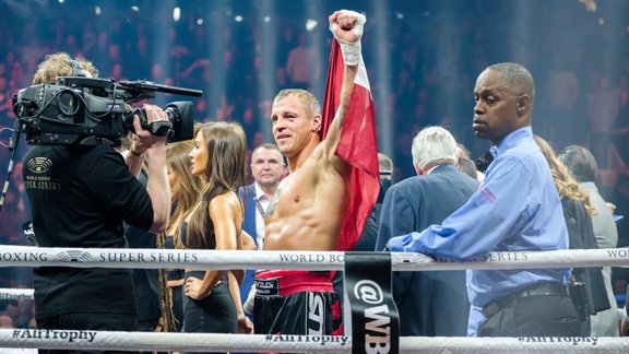 Bokss, Mairis Briedis un Oleksandrs Usiks - 123