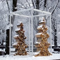 Rīgā apskatāmas 50 neparastas Ziemassvētku eglītes