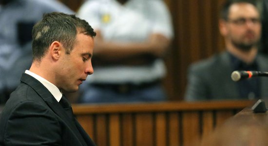 Pistoriusam piespriež piecu gadu cietumsodu