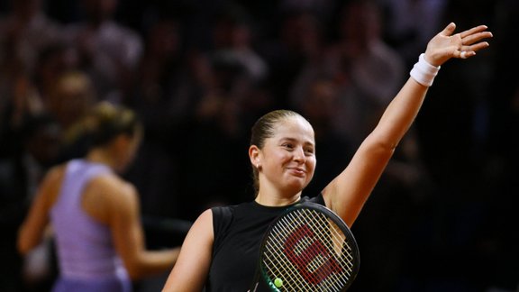 Jeļena Ostapenko — Delfi