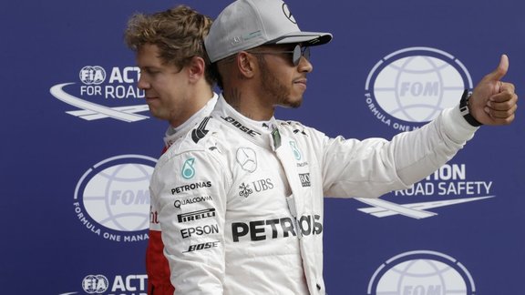 Mercedes Lewis Hamilton, Ferrari Sebastian Vettel