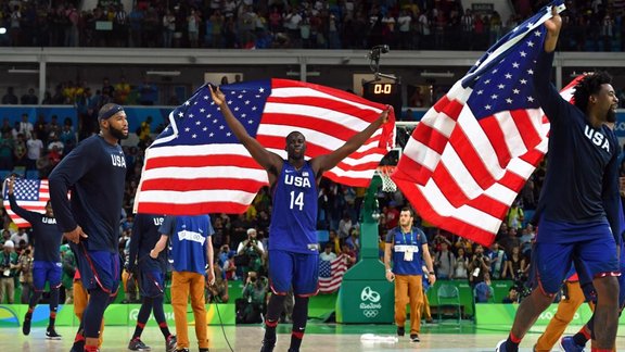 DeMarcus Cousins, Draymond Green, DeAndre Jordan celebrate win USA