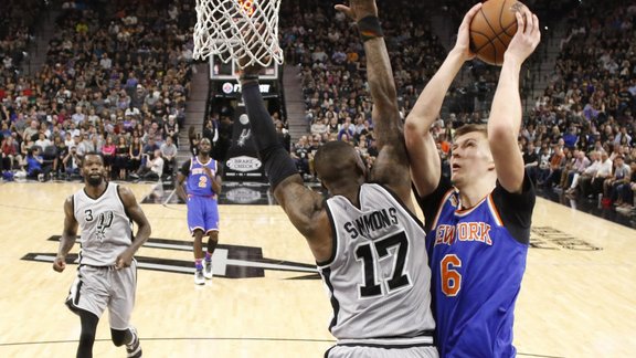 Basketbols, NBA:  "Knicks" pret  "Spurs" - 1