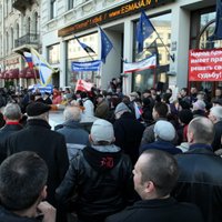 В Риге прошел пикет РСЛ в поддержку Крыма