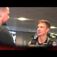 Video: Rīgas 'Dinamo' kanādiešu jaunpienācējs Genovejs ierodas Rīgā