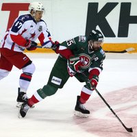 KHL finālsērijas pirmajā mačā 'Ak Bars' uzvar CSKA