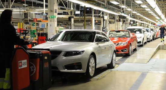 Bijušais 'SAAB' īpašnieks no 'General Motors' pieprasa trīs miljardus dolāru