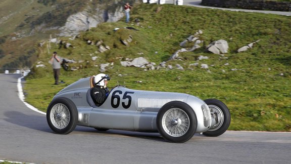 Mercedes-Benz Silver Arrow W25