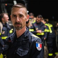 Francijas karavīri ierodas dzēst Zviedrijas mežu ugunsgrēkus