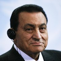 Врачи опровергают сообщения СМИ о смерти экс-президента Египта Хосни Мубарака