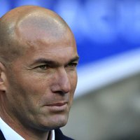 Зинедин Зидан спустя девять месяцев вновь возглавил мадридский "Реал"