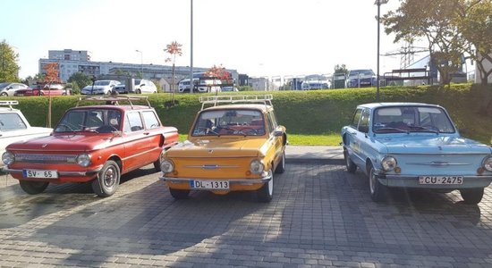 Video: Antīko auto parāde un sezonas noslēgums pie Motormuzeja