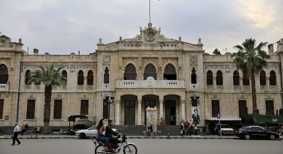 Jaunais Sīrijas valdības vadītājs aicina uz stabilitāti un mieru