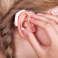 Latvijā ik gadu piedzimst 20 vājdzirdīgu bērnu; akcentē iespējas dzirdes atjaunošanā