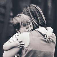 Mammu, neaizej! Kā bērnam iemācīt atvadīties no vecākiem bez asarām
