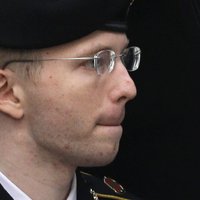 'WikiLeaks' informatoram Meningam piespriesti 35 gadi cietumā
