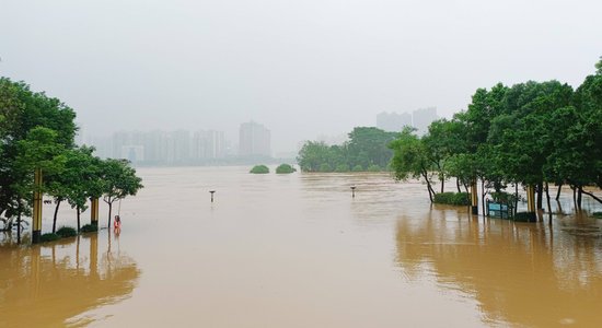 Масштабные наводнения в Китае: власти эвакуировали 110 тыс. жителей провинции Гуандун