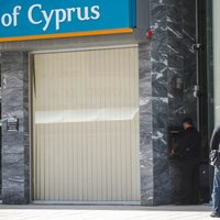 Контроль над движением капитала на Кипре продлится месяц