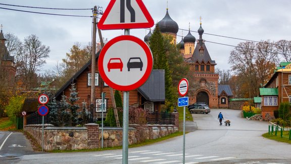 Foto: Neparasts sieviešu klosteris Igaunijā, kas darbojas jau 130 gadus