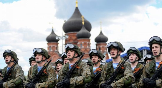 Глава Генштаба Великобритании считает Россию опаснее ИГ и "Аль-Каиды"