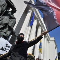 "Правый сектор" отказался подчиняться Минобороны Украины