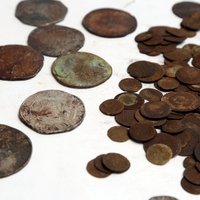 Rīgas apkārtnē atrasts vērtīgs 17. gadsimta monētu depozīts