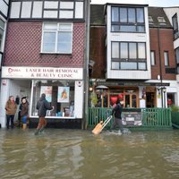 Британия: вода в Темзе поднялась до рекордного уровня