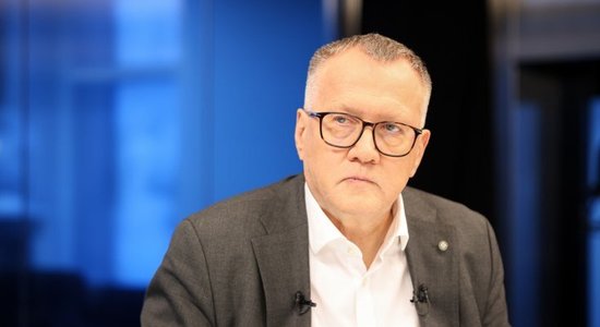 Kritikas dēļ FM atliek nodokļu izmaiņu prezentāciju; sarunas par tām turpināsies