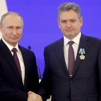 Putins apbalvo spiegošanā apsūdzētu bulgāru 'Rusofilu' līderi