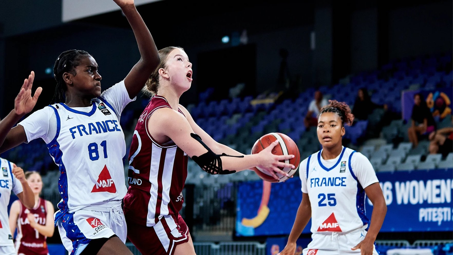 Latvijas U-16 basketbolistes Eiropas čempionātā otro gadu pēc kārtas paliek aiz trijnieka