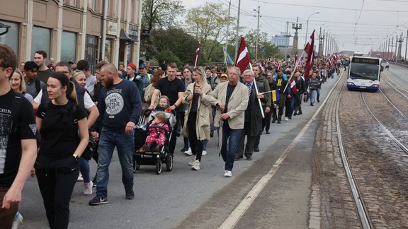 Gājiens "Par atbrīvošanos no padomju mantojuma" - 63