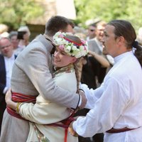 ФОТО: В Этнографическом музее отгуляли латгальскую свадьбу