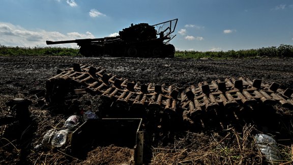 iznīcināts Krievijas tanks 