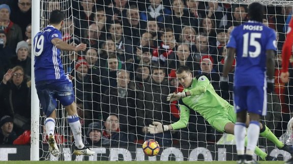 Chelsea Diego Costa penalty saved Liverpool Simon Mignolet 