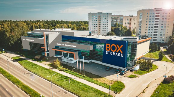 Izklaides centrs "Go Planet" pārtop par mantu glabāšanas megaobjektu