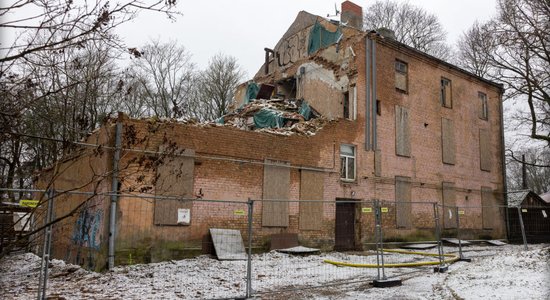 Sprāga pašvaldības dzīvoklī. Dome kavē Āgenskalna rēga sakārtošanu