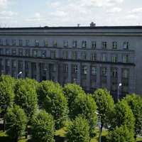 Здание Кабмина Латвии превратили в "крепость": усилена охрана, обеспечена автономность